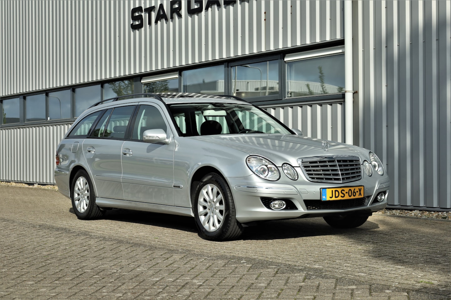 Mercedes-Benz E-klasse Estate - E 200 K. Elegance 68289km Youngtimer - AutoWereld.nl