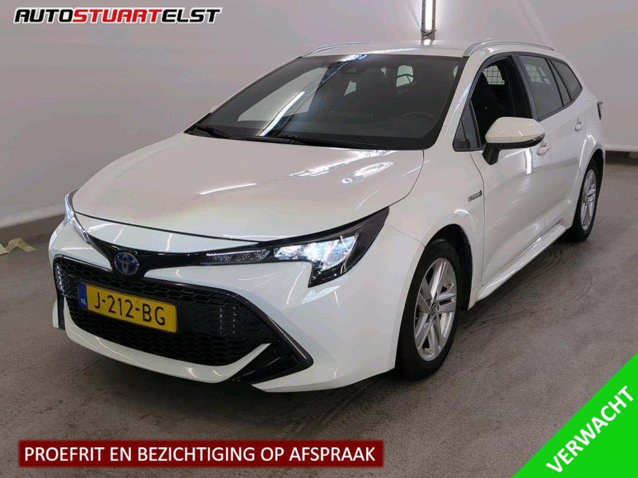 Toyota Corolla Touring Sports - 1.8 Hybrid Active NL-Auto | 1e Eigenaar | Volledig Onderh. | BTW | Camera | Ad Cruise | Fu - AutoWereld.nl