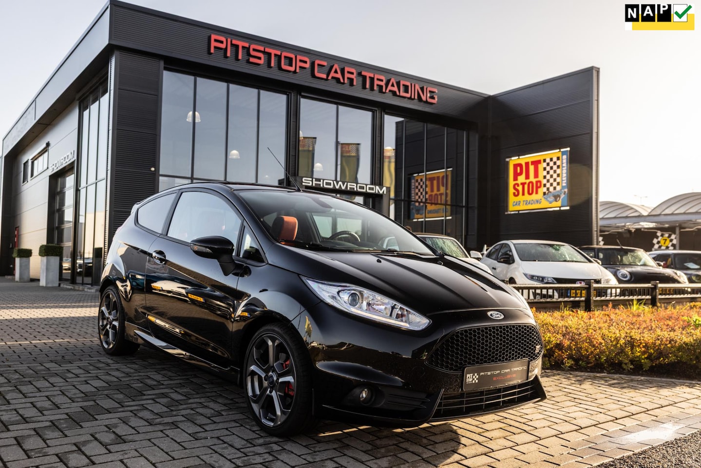 Ford Fiesta - 1.6 ST2 1.6 ST2, 182 PK, Cruise, Facelift, Perfect onderhouden!! - AutoWereld.nl
