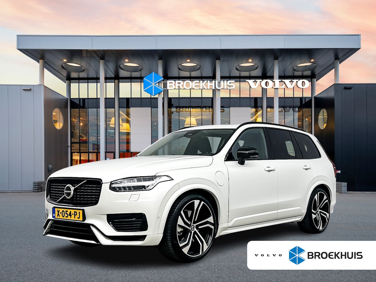 Volvo XC90 - T8 Recharge | 2-fase laden | Heico Diffusor | 22" | Luchtvering | B&W | Nappa leder | Stoe - AutoWereld.nl