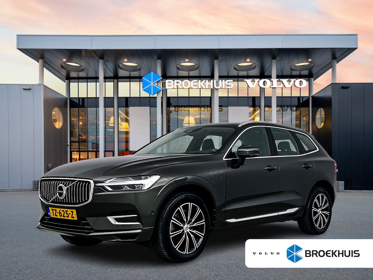 Volvo XC60 - T8 Recharge Inscription | 19" | Geventileerd Nappa Leder | Trekhaak | Head-up | Panoramada - AutoWereld.nl