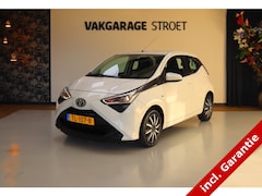 Toyota Aygo - 1.0 VVT-i x-play | carplay | cruise | ac | led | jaarbeurt | NL