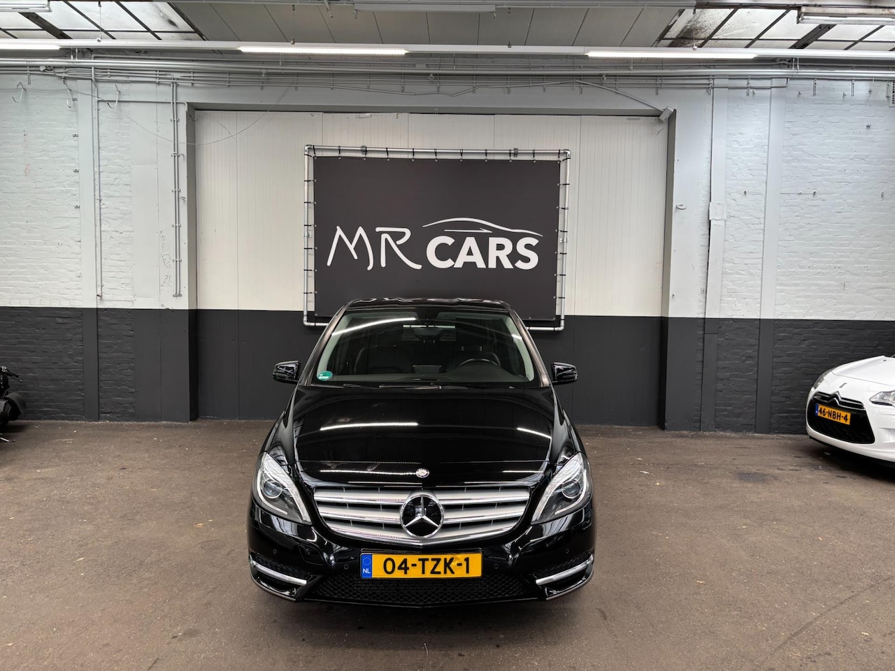 Mercedes-Benz B-klasse - 180 Ambition Leder/Navi/Cruise Control - AutoWereld.nl