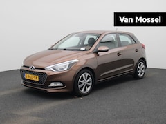 Hyundai i20 - 1.2 HP i-Motion Comfort | Stoelverwarming | Stuurverwarming | Parkeersensoren |