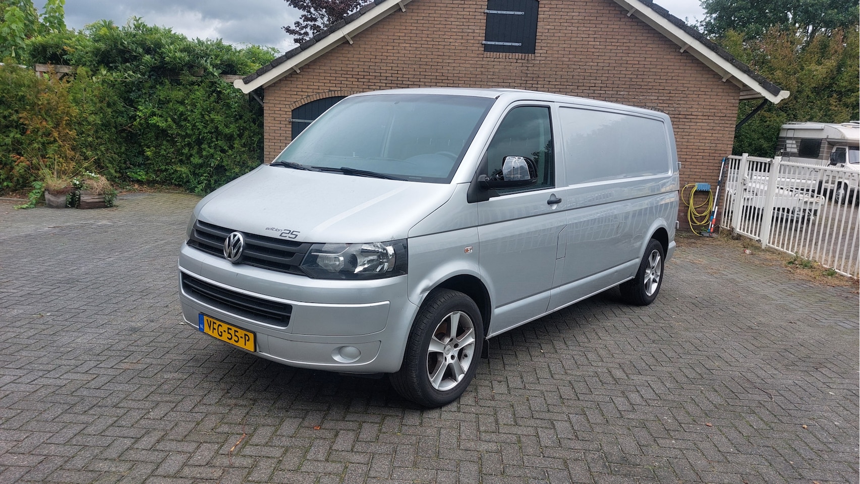 Volkswagen Transporter - 2.0 TDI L2H1 AIRCO/NAVI/DSG BJ 2015 - AutoWereld.nl