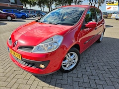 Renault Clio - 1.4-16V Dynamique 5Drs 2006. Airco/Cruise/Lichtmetaal etc.. APK 01-2026