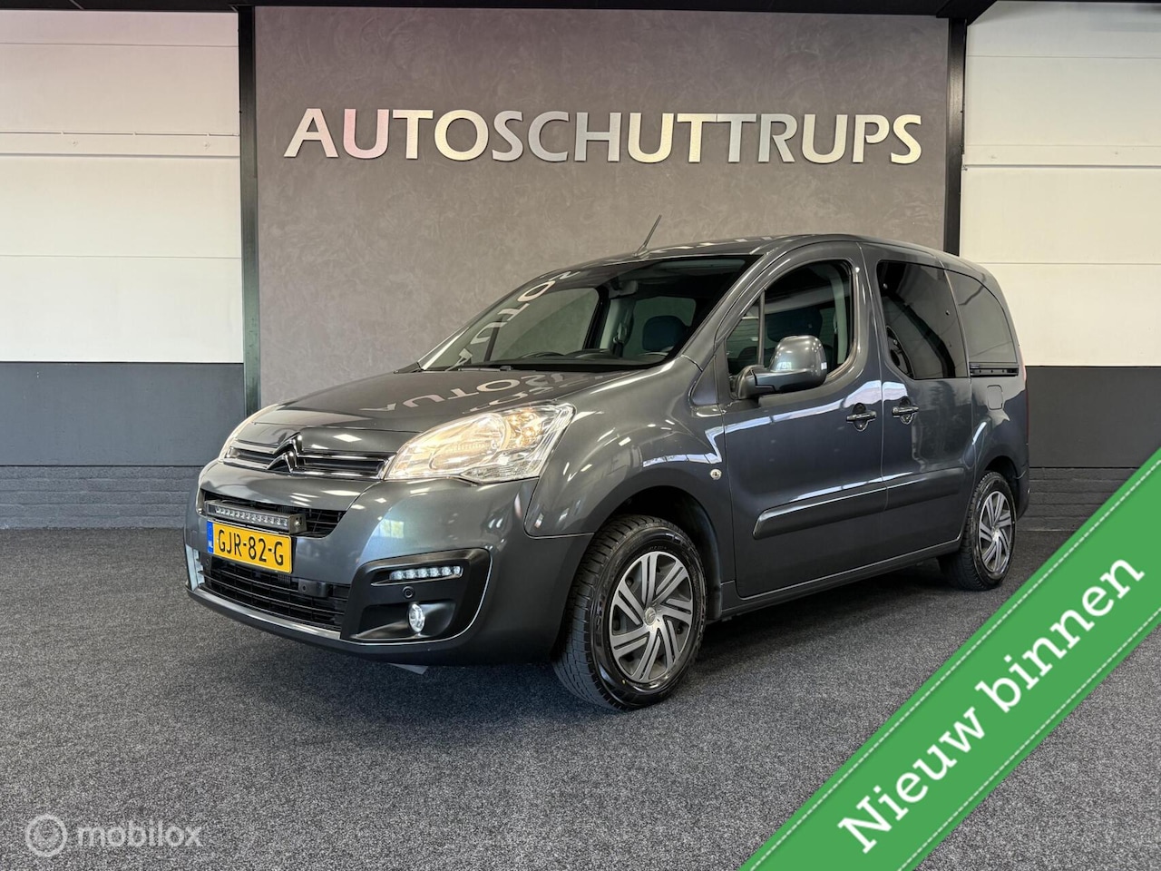 Citroën Berlingo XL - 1.2 T 110 PK / CAMERA / CARPLAY / CRUISE / TREKHAAK - AutoWereld.nl