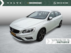Volvo V60 - 2.0 T3 R-Design | Trekhaak | Standkachel | Bi-Xenon | Stoel verwarming | Navigatie | PDC |