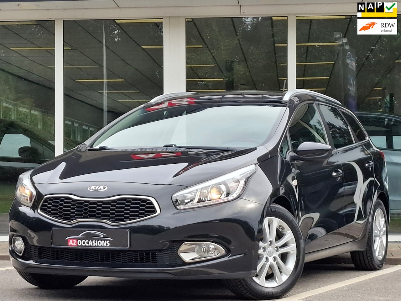 Kia Cee'd Sportswagon - 1.6 GDi 135pk Cruise/Bluetooth/Camera/Navi/PDC - AutoWereld.nl