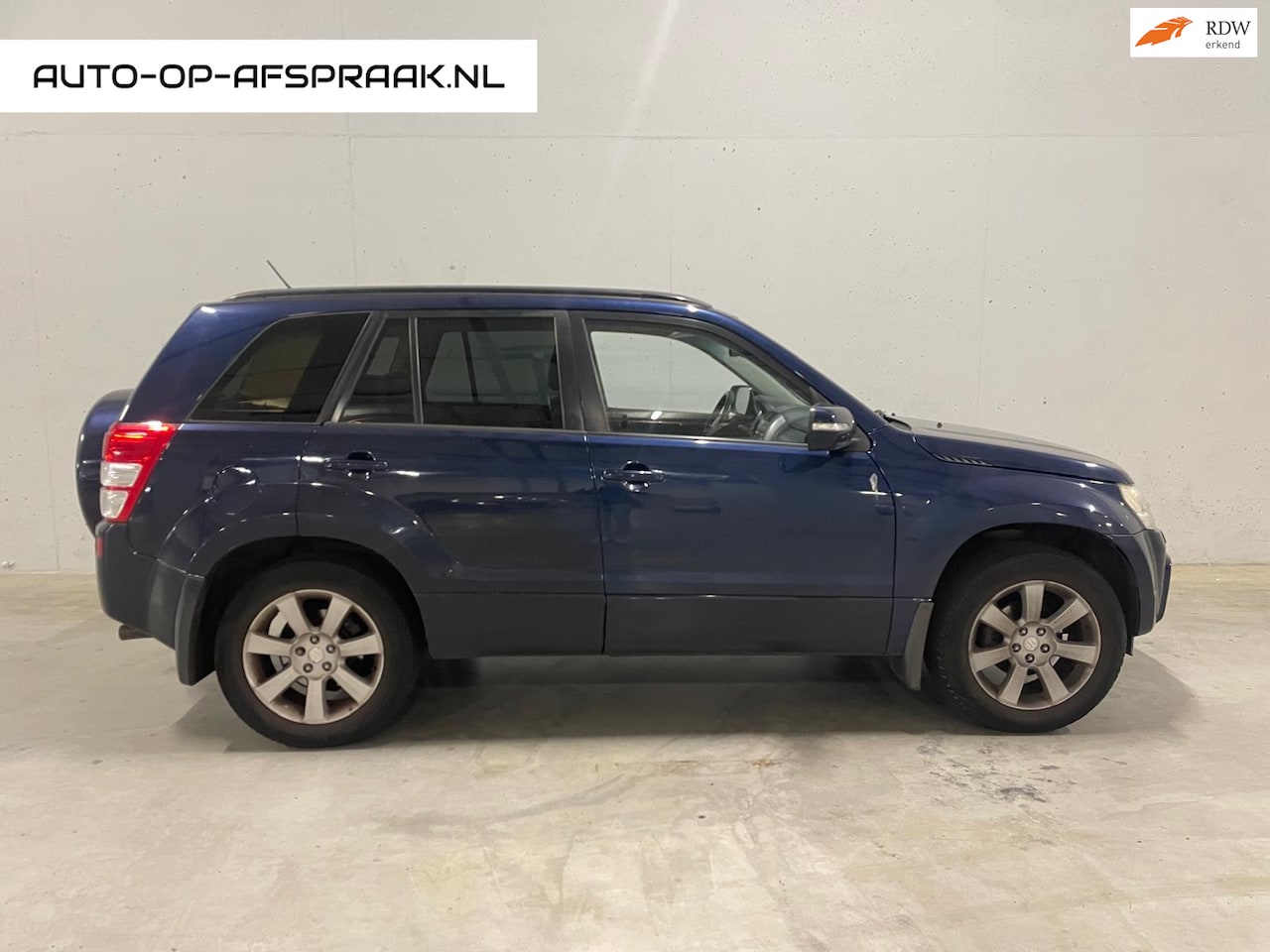 Suzuki Grand Vitara - 2.4 High Executive 4x4 Leer Pano - AutoWereld.nl