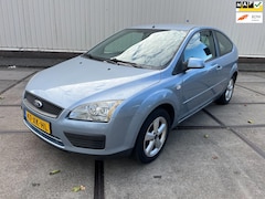 Ford Focus - 1.6-16V Trend