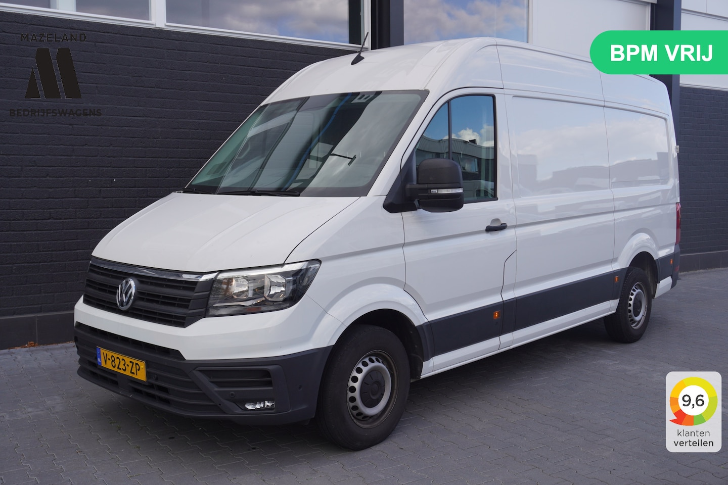 Volkswagen Crafter - 2.0 TDI 140PK Automaat L3H3 EURO 6 - Airco - Navi - Cruise - Massage - €14.499,- Excl. - AutoWereld.nl