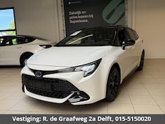 Toyota Corolla Touring Sports - Hybrid 140 Business Bi-Tone | Stuur-/Stoelverwarming | Parkeersensoren voor en achter | Ap