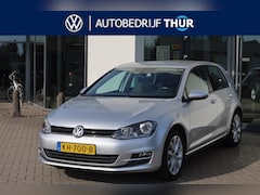 Volkswagen Golf - 1.2 TSI Highline 81KW/110PK, trekhaak, Highline, achteruitrij camera, pdc voor en achter,