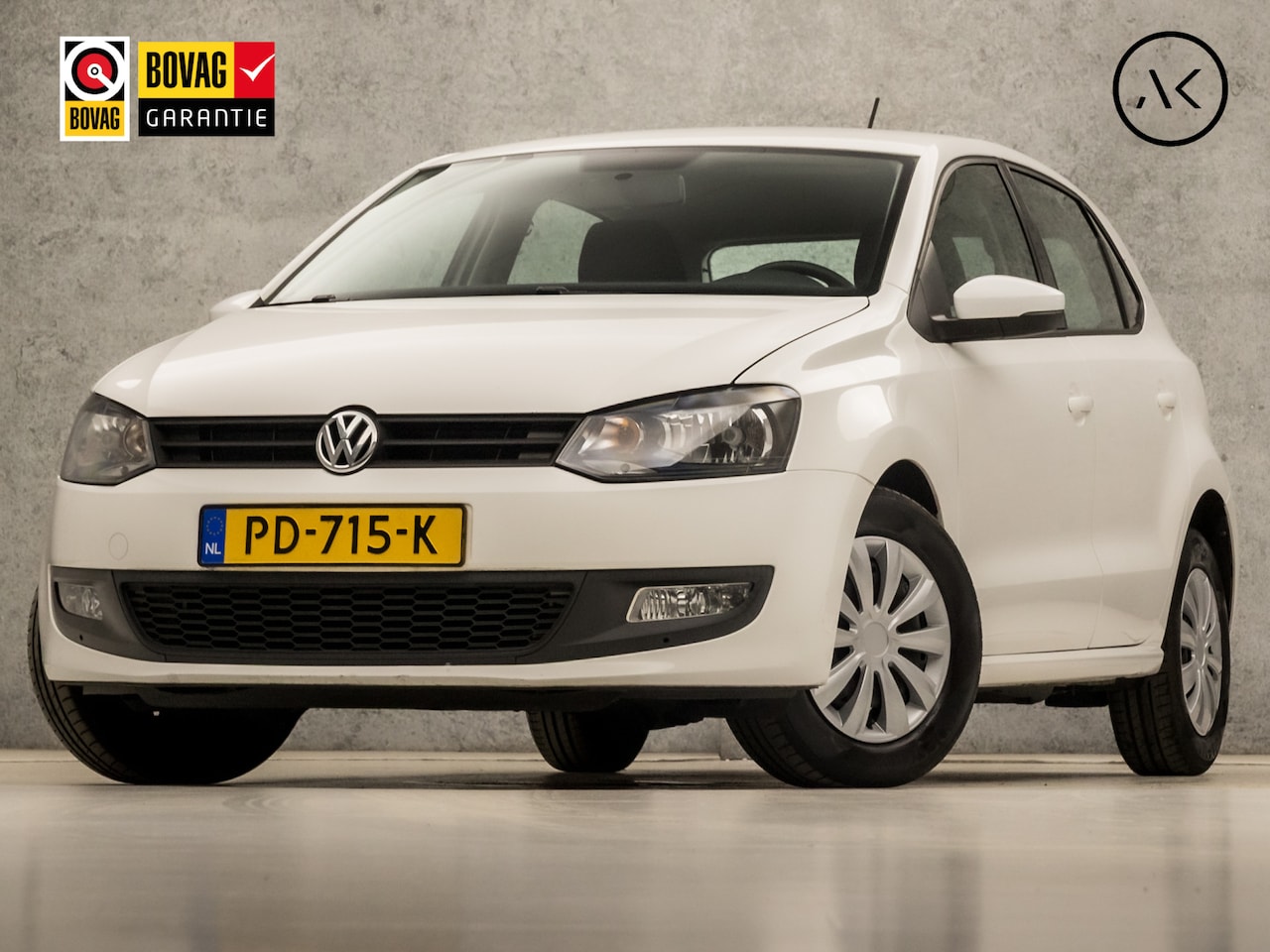 Volkswagen Polo - 1.2 Sportline (NAVIGATIE, 5 DEURS, AIRCO, SPORTSTOELEN, ELEK RAMEN, BLUETOOTH, NIEUWSTAAT) - AutoWereld.nl