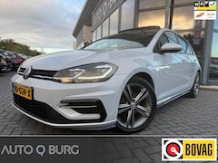 Volkswagen Golf - 1.0 TSI Highline Business R | Virtual Cockpit | Panorama | Trekhaak | LED | Massage | LMV