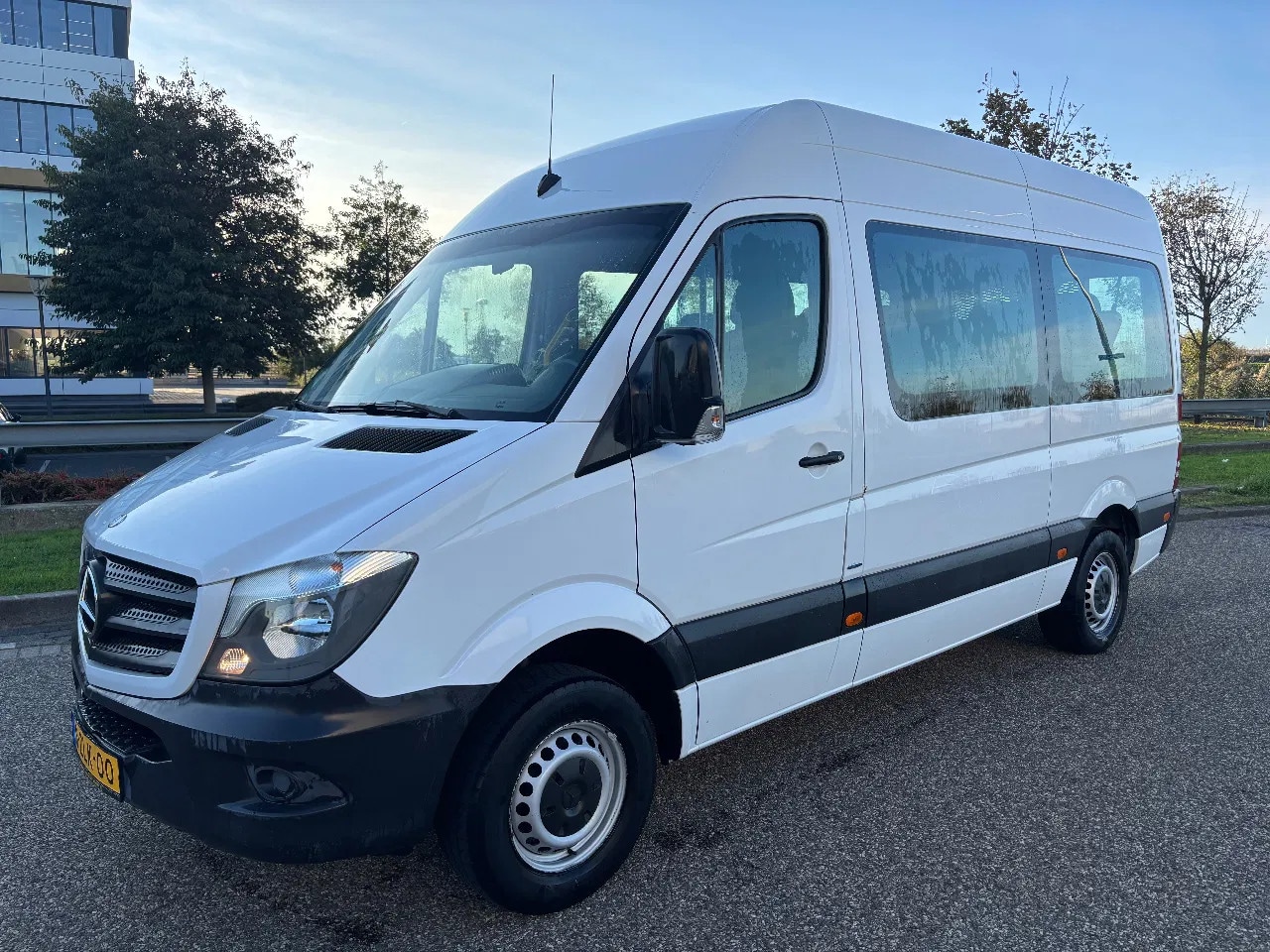 Mercedes-Benz Sprinter - 313CDI L2H2 8+1 Personen/Invalide Vervoer Automaat Airco Lift - AutoWereld.nl