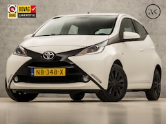 Toyota Aygo - 1.0 VVT-i x-play Sport (APPLE CARPLAY, CAMERA, CRUISE, SPORTSTOELEN, BLUETOOTH, START/STOP