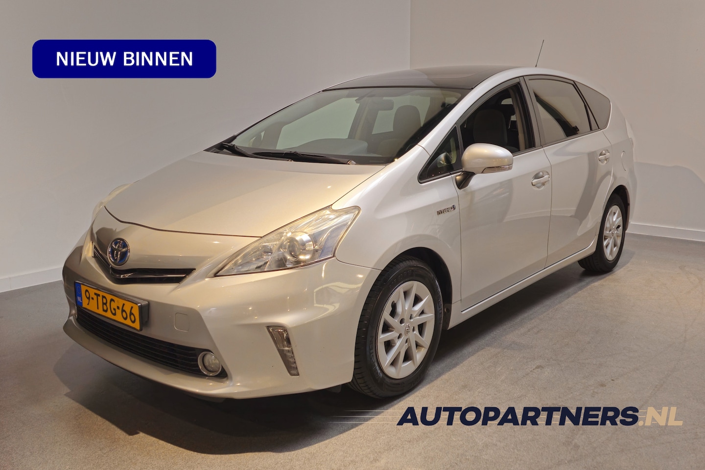 Toyota Prius Wagon - 1.8 Aspiration Limited 7p - Panoramadak - Navi - Climate control - Achteruitrijcamera - Bl - AutoWereld.nl
