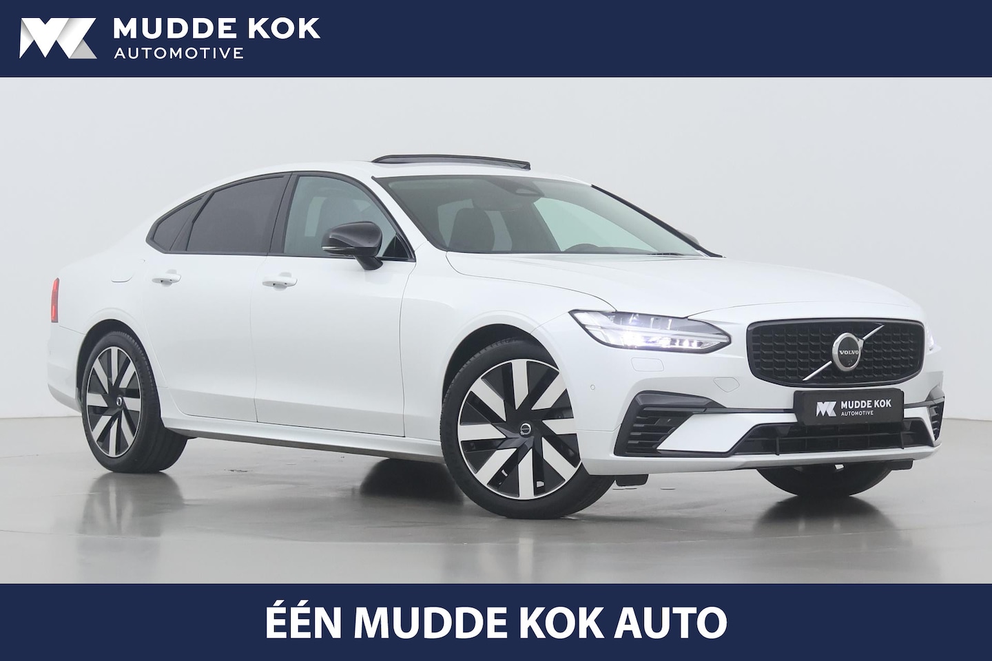 Volvo S90 - T8 AWD Ultimate Dark | Head-Up | 360° Camera | Stoel+Stuurverwarming | Schuif/kanteldak - AutoWereld.nl