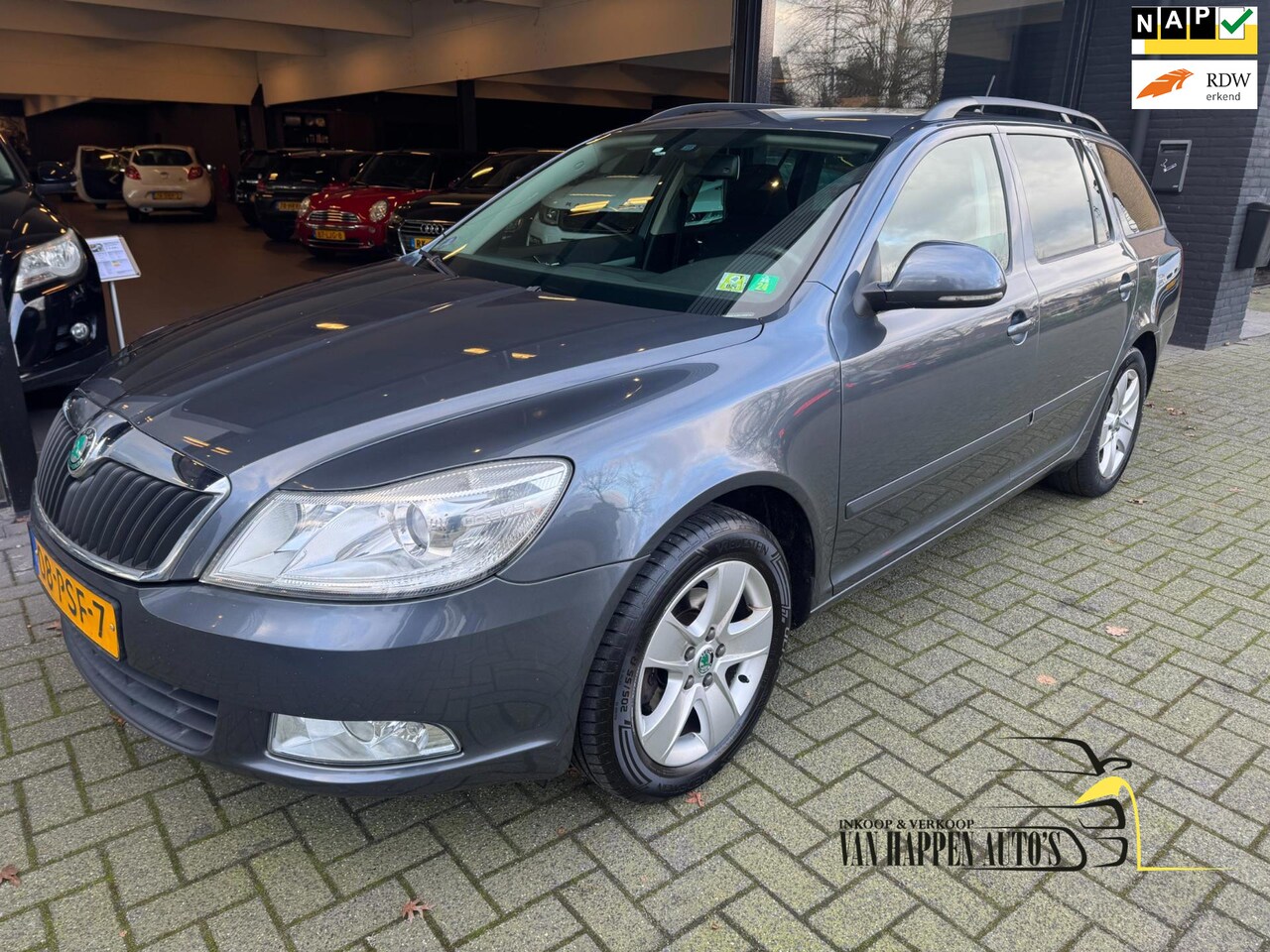 Skoda Octavia Combi - Skoda Octavia Combi 1.2 TSI Ambition Business Line - AutoWereld.nl