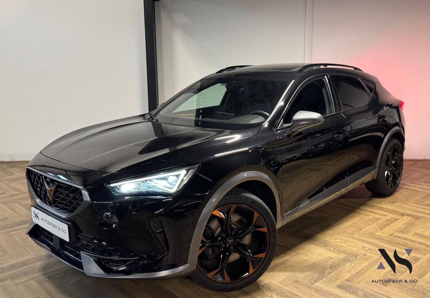 CUPRA Formentor - 1.4 e-Hybrid VZ PANO KEYLESS 360 - AutoWereld.nl