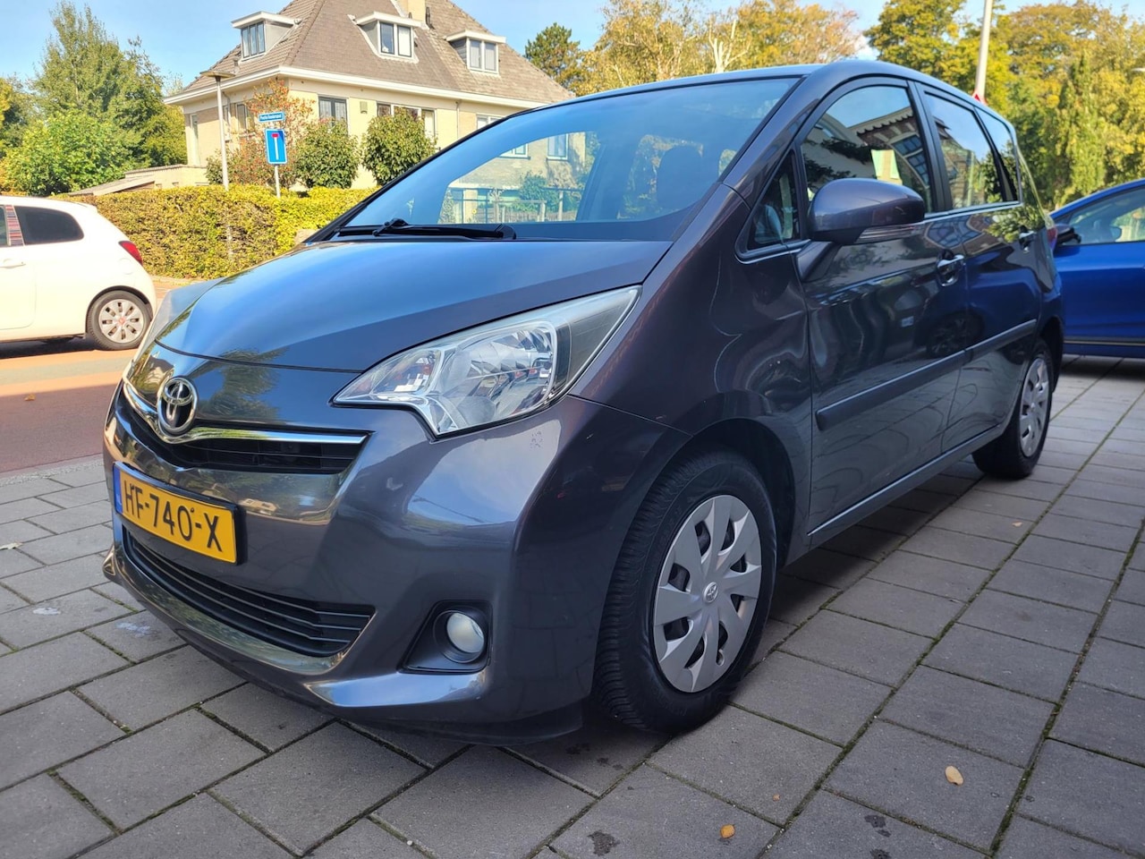 Toyota Verso S - 1.3 VVT-i Aspiration 1.3 VVT-i Aspiration - AutoWereld.nl