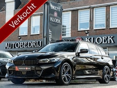 BMW 3-serie Touring - 330e M-Sport PANO HUD HARMAN KARDON ELEK STOEL MET MEMORY CAMERA BOMVOL