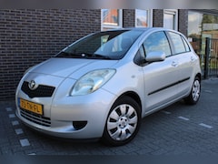 Toyota Yaris - 1.3 VVTi Sol-5 drs-lage km stand-Nieuwe APK