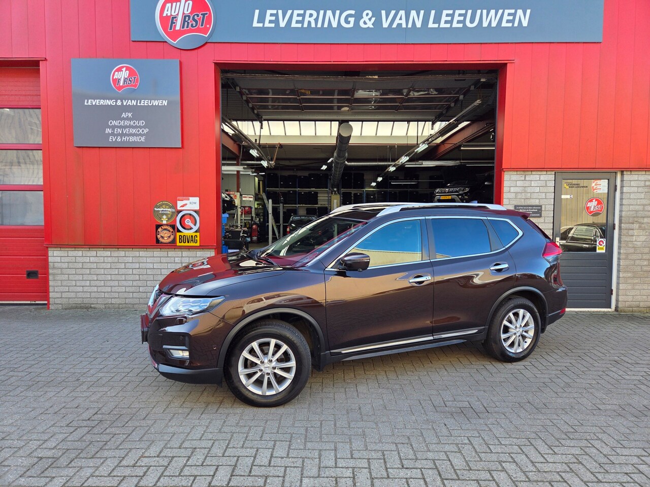 Nissan X-Trail - 1.3 DIG-T Business Edition Lederen bekleding/ Panorama/ 360 camera/ Rijklaarprijs! - AutoWereld.nl
