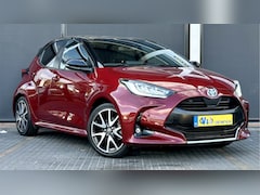 Toyota Yaris - 1.5 Hybrid Launch Edition / Bi-Tone / HUD / Stoelverwar. / Carplay / ACC / Lane Assist