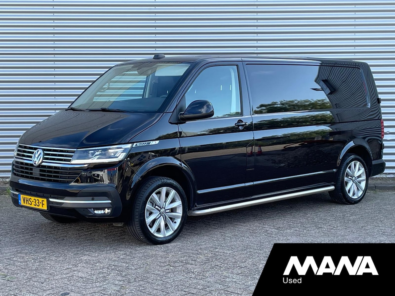 Volkswagen Transporter - 2.0TDI 199PK L2H1 Bulli Automaat LED Leer Adaptive cruise Navi - AutoWereld.nl