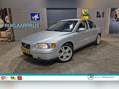 Volvo S60 - 2.4 Kinetic 140PK | Cruise | Clima | Half leer | LMV | NAP