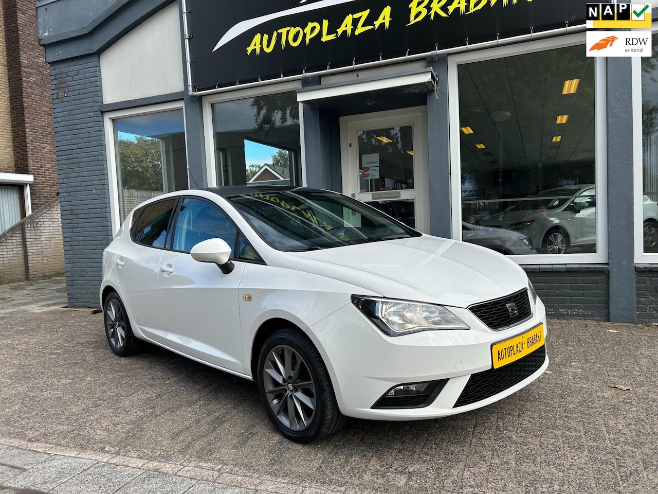 SEAT Ibiza - 1.4 I TECH / NAVI / CRUISE / LEDER / PDC - AutoWereld.nl