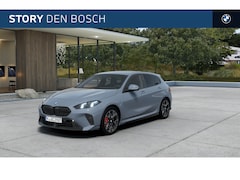 BMW 1-serie - 120 M Sport Automaat / Sportstoelen / Achteruitrijcamera / M Adaptief onderstel / Comfort