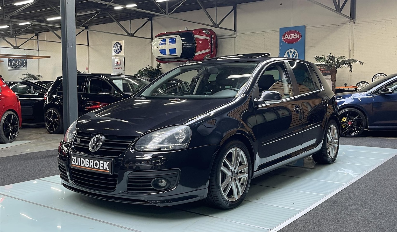 Volkswagen Golf - 1.6 GT Unieke auto!! Young timer!! Clima!! Navi!! let op word meer waard!! - AutoWereld.nl