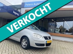 Volkswagen Polo - 1.2-12V Trendline/Airco/Trekhaak