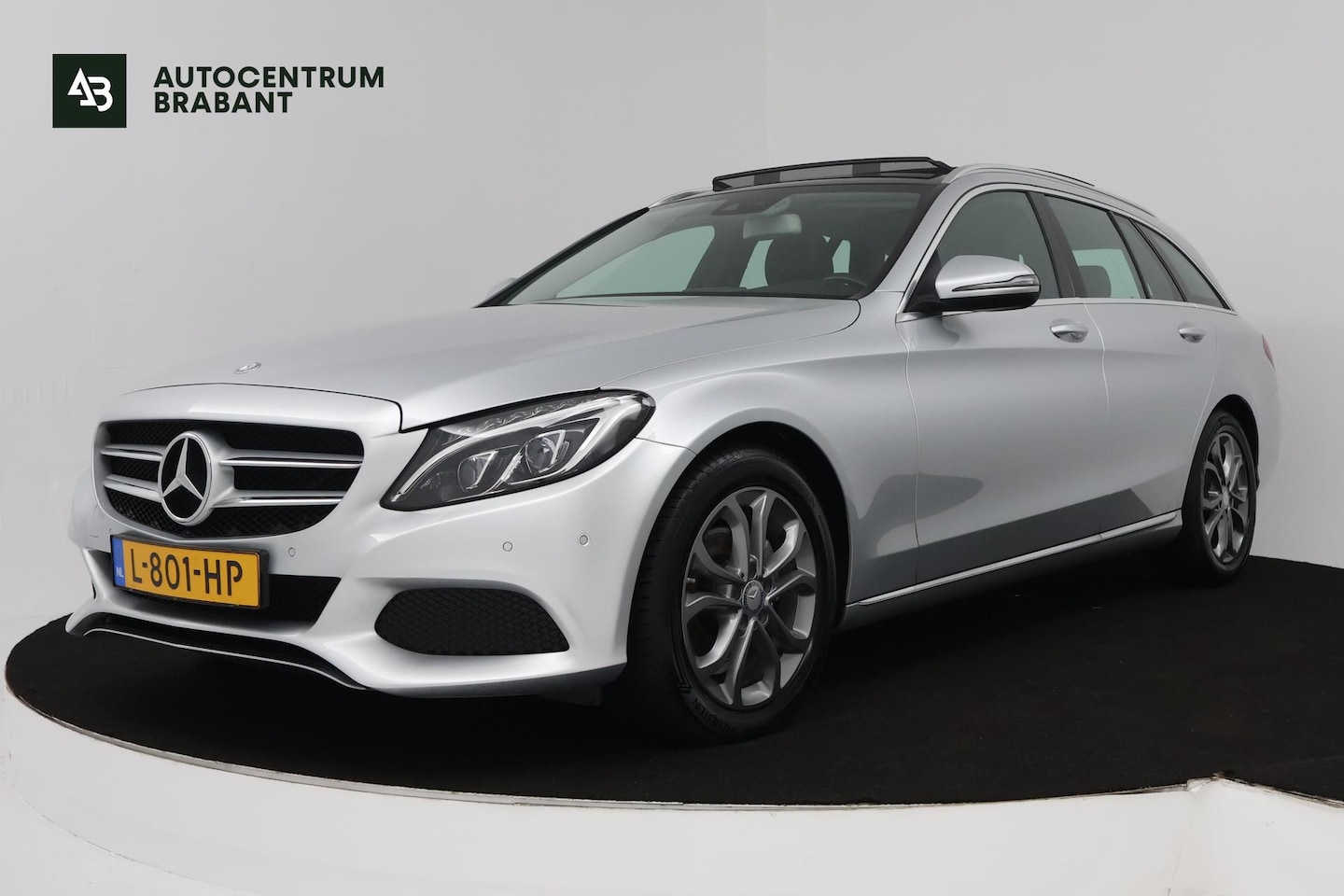 Mercedes-Benz C-klasse Estate - 180 Business Solution Sport Automaat (PANORAMADAK, TREKHAAK ELEKT. WEGKLAPBAAR, NAVI, CAME - AutoWereld.nl