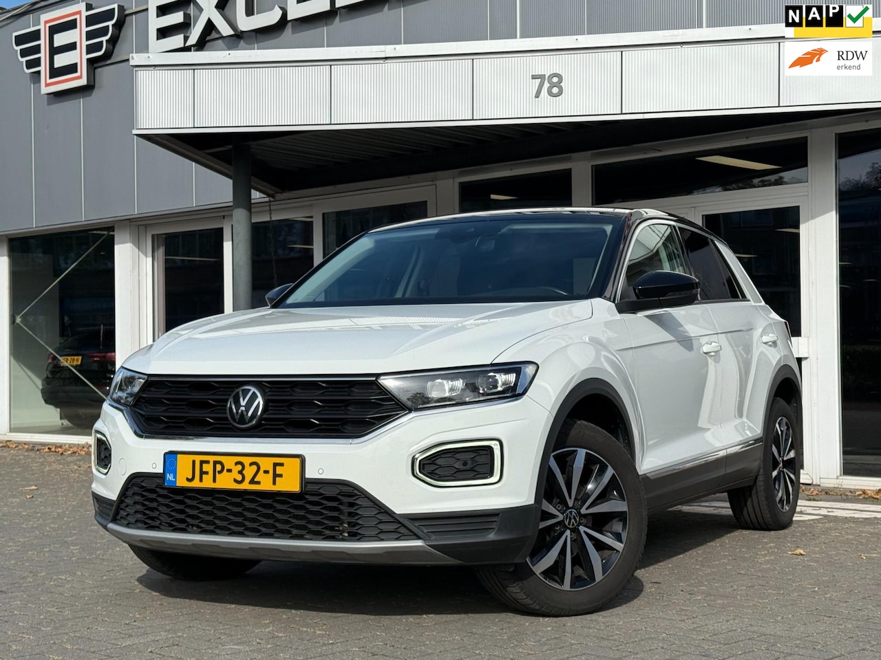 Volkswagen T-Roc - 1.5 TSI DSG 150PK | Carplay | ACC | PDC - AutoWereld.nl
