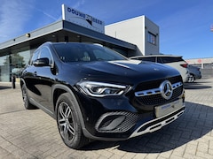 Mercedes-Benz GLA-Klasse - 250 e Progressive Distronic|Leer|Widescreen