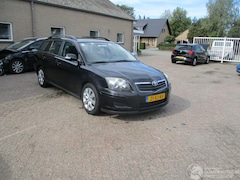 Toyota Avensis Wagon - 1.6 VVTi Terra