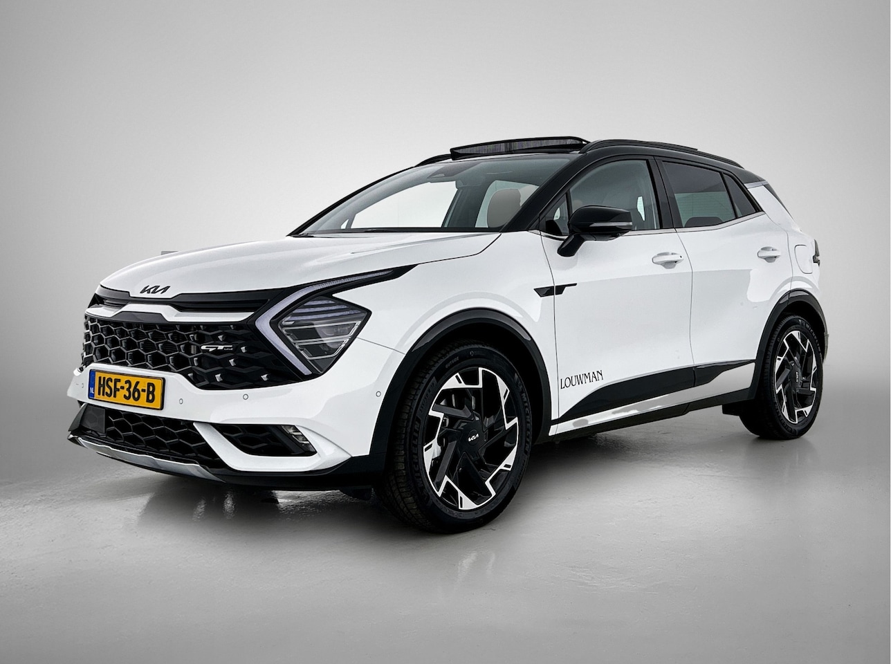 Kia Sportage - 1.6 T-GDi Plug-in Hybrid AWD GT-PlusLine Betreft demo auto - AutoWereld.nl