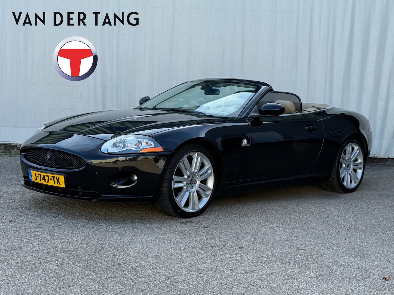 Jaguar XK - 4.2 V8 Convertible 4.2 V8 Convertible - AutoWereld.nl