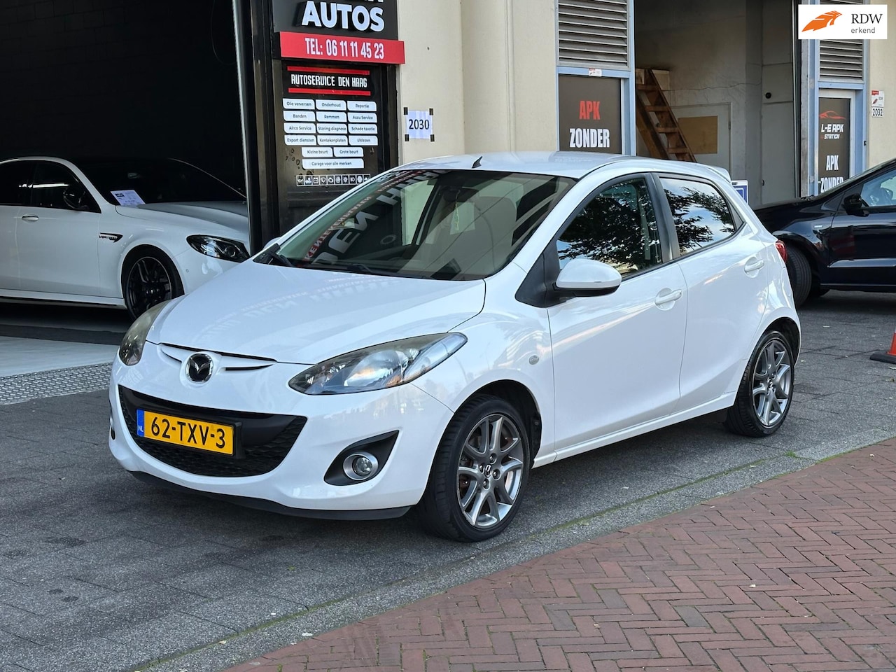 Mazda 2 - 1.3 Navigator GT 5 Deurs Navi Airco PDC Stoelverwarming - AutoWereld.nl