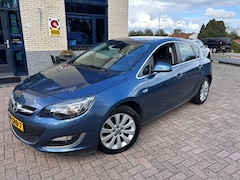 Opel Astra - 1.4 Turbo Sport- nav- pdc- NL auto