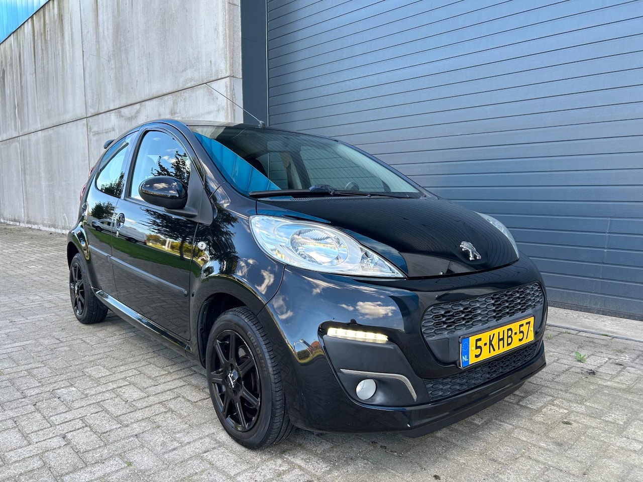 Peugeot 107 - 1.0i Active AIRCO LED NAP 5DRS 2013 - AutoWereld.nl