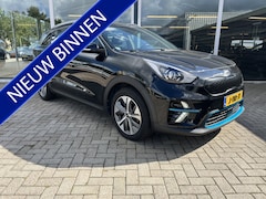 Kia e-Niro - DynamicLine 64 kWh 50% deal 9.000, - ACTIE Stoelverwarming / Carplay / Clima / Cruise / 1