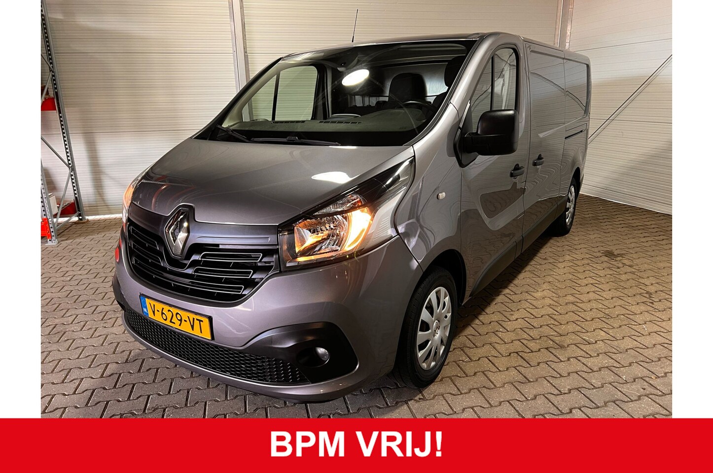 Renault Trafic - 1.6 dCi T29 L2H1 nette bus Dubbele schuifdeur VVB366 BPM vrij! Benut nu nog uw voordeel! - AutoWereld.nl