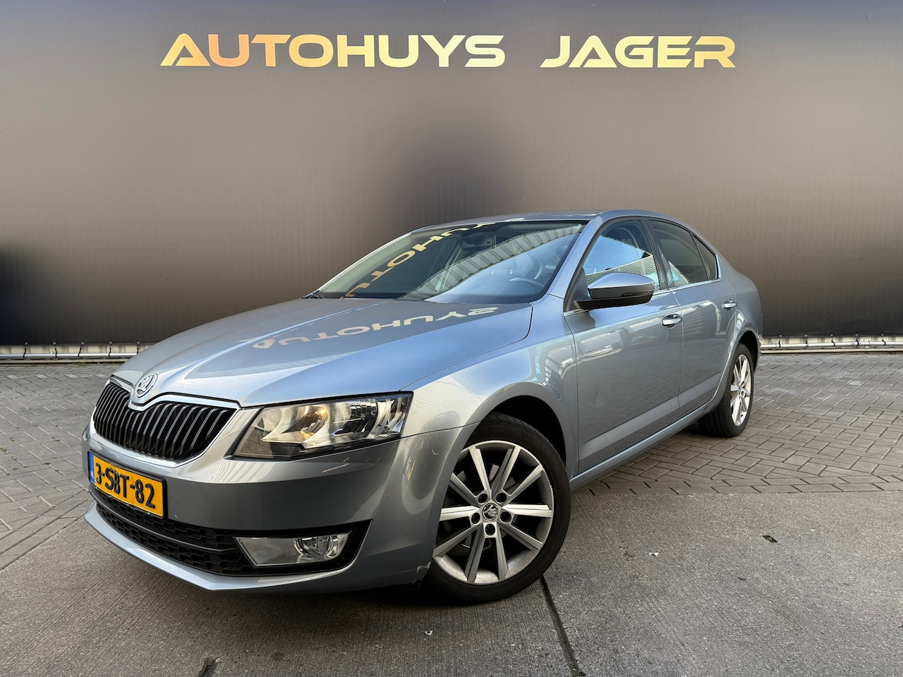 Skoda Octavia - 1.2 TSI Greentech Ambition Businessline 1.2 TSI Greentech Ambition Businessline - AutoWereld.nl