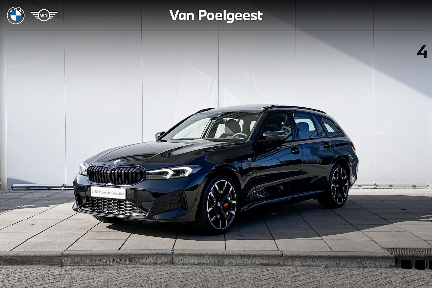 BMW 3-serie Touring - 330e xDrive Harman Kardon audio / Glazen dak / 19 inch / Achteruitrij Camera - AutoWereld.nl